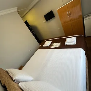 Hotel Tavra, Istanbul